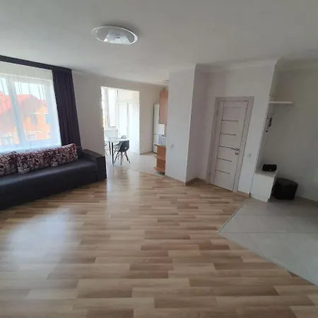 Апартаменты Na Shashkevicha 16